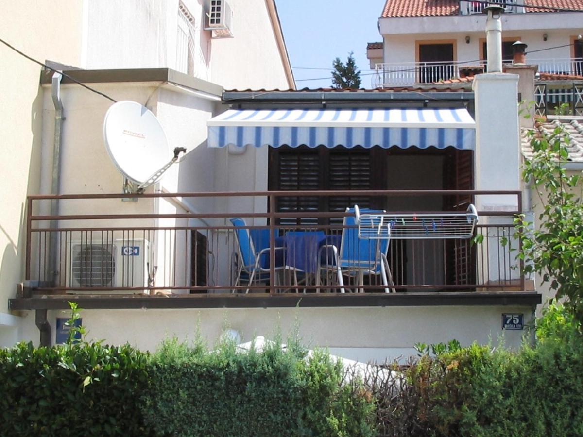 Apartments By The Sea Selce, Crikvenica - 15063 Экстерьер фото